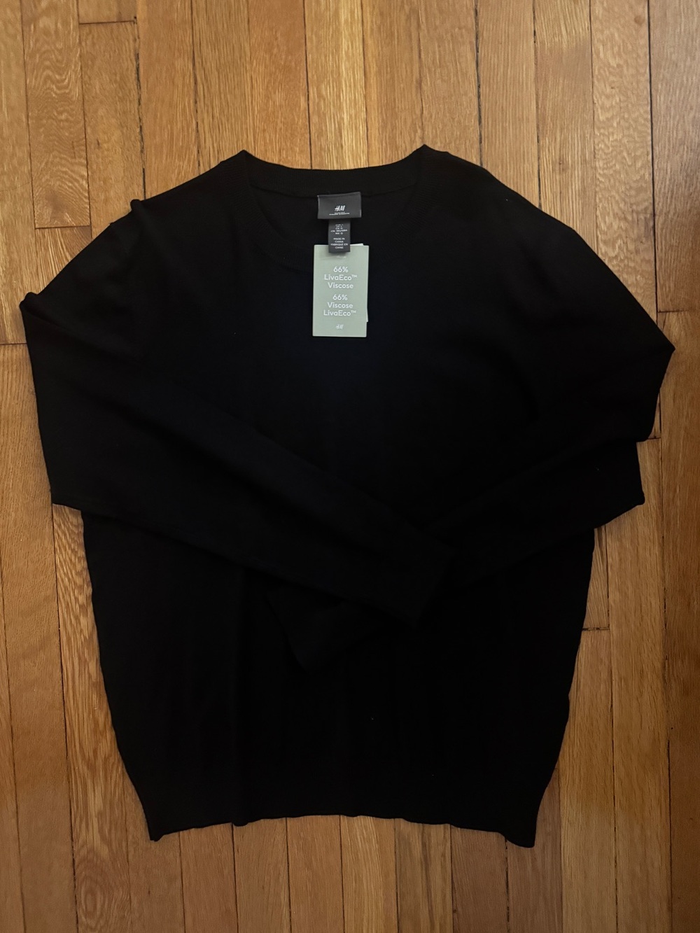 Men Slim Fit Black Sweater Large NWT